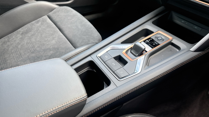 CUPRA Leon 1.5 eTSI 150 V2 5dr DSG [18Inch  alloy] Petrol Hatchback - Image 14